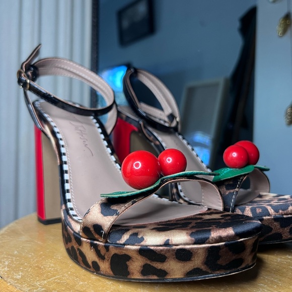 Betsey Johnson Leopard Heels with Red Cherry Accents New! - Picture 9 of 11